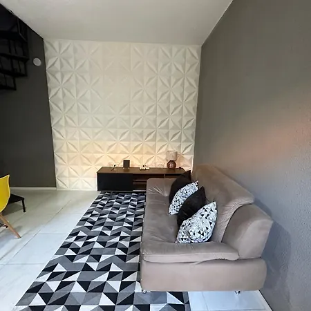 Confortavel Kitinete Duplex *